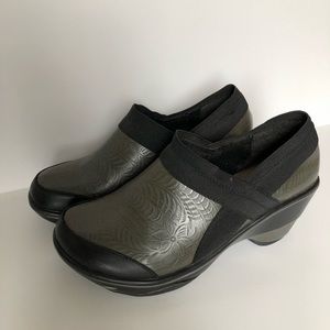 Jambu sz 6.5 comfortable slip-on